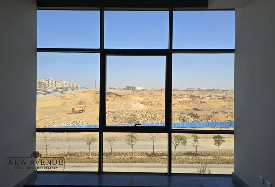 12 92e5183f-fd0b-4c92-87a2-092c9af3e628. jpg