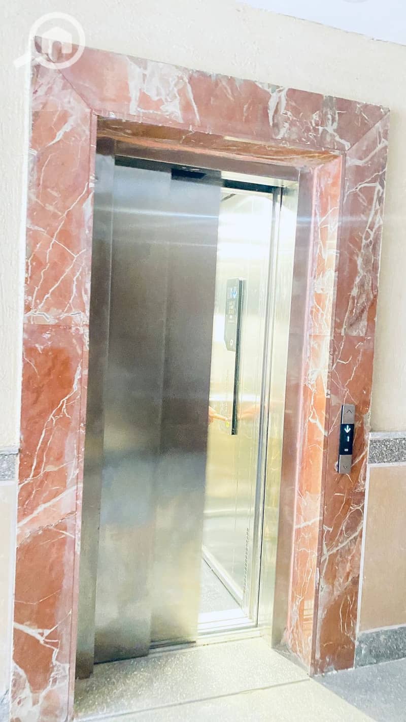 8 f21b71cf-03f0-4c09-b287-a9d86a6aca40. jpeg