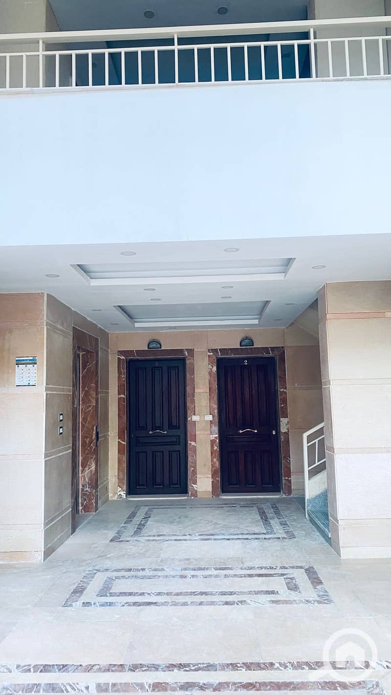 9 6cc98c8c-6816-4577-8031-8eb778e7c89e. jpeg