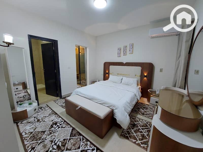 9 1f8c3d99-5fdf-45aa-b08d-5a83c495ef7e. jpg