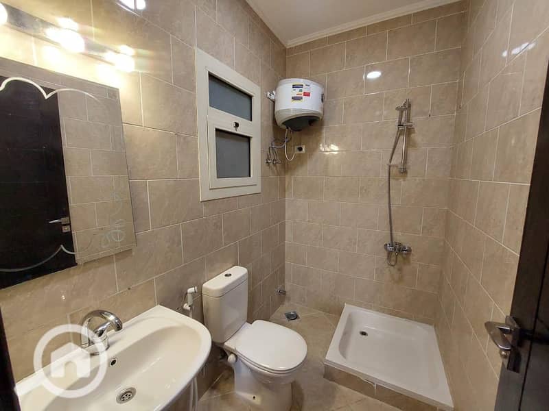 11 9e9c9ae2-269a-49be-a67f-e1f0b60ff90f. jpg