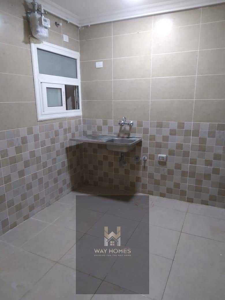 6 597561433_880433511189575_4661154620425951895_n. jpg