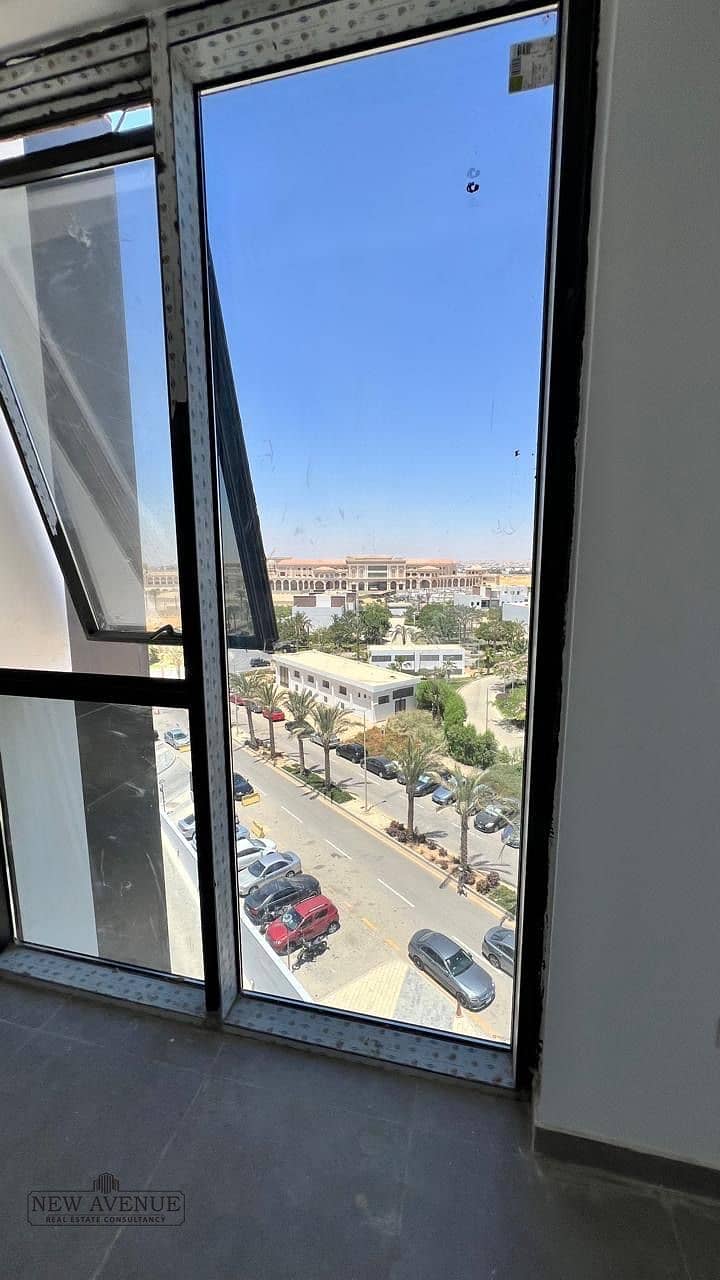 6 8493f042-ad52-4751-a531-c37e0b802be5. jpeg