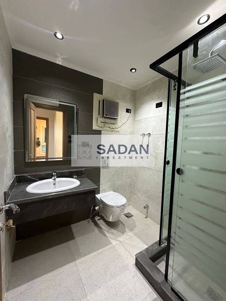 8 591738206_1997272464538646_2106781238231065176_n. jpg