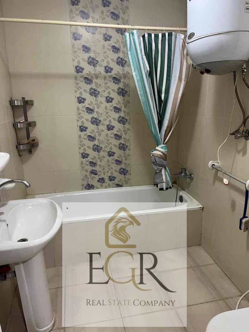 14 e25625f7-aa60-4249-a514-f4c24c905c64. jpg