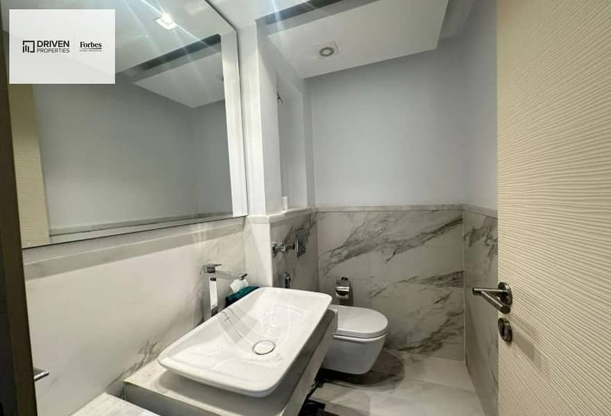 8 c4970ffd-421a-40bf-bd3a-afb6035ca087. jpg