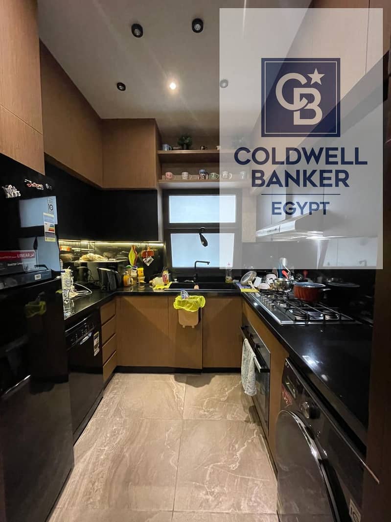 7 6af0adb3-afed-4fc4-a382-0e6aa7d78b83. jpg