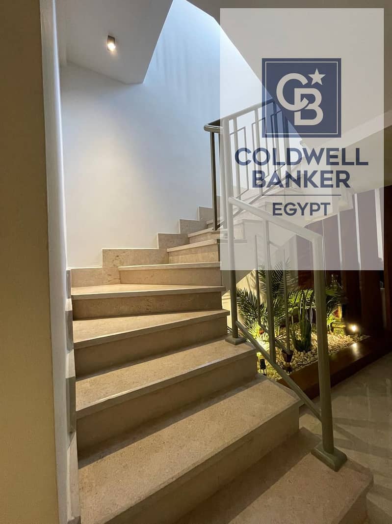 12 ffdd828b-e30b-46a7-9a63-217e32892f10. jpg