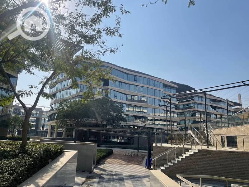 6 615509829_3253336404841229_677355813906668361_n. jpg