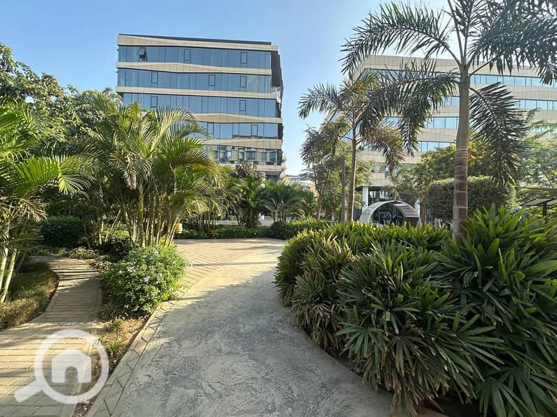 7 615765564_122208616988288267_436359779935478381_n. jpg