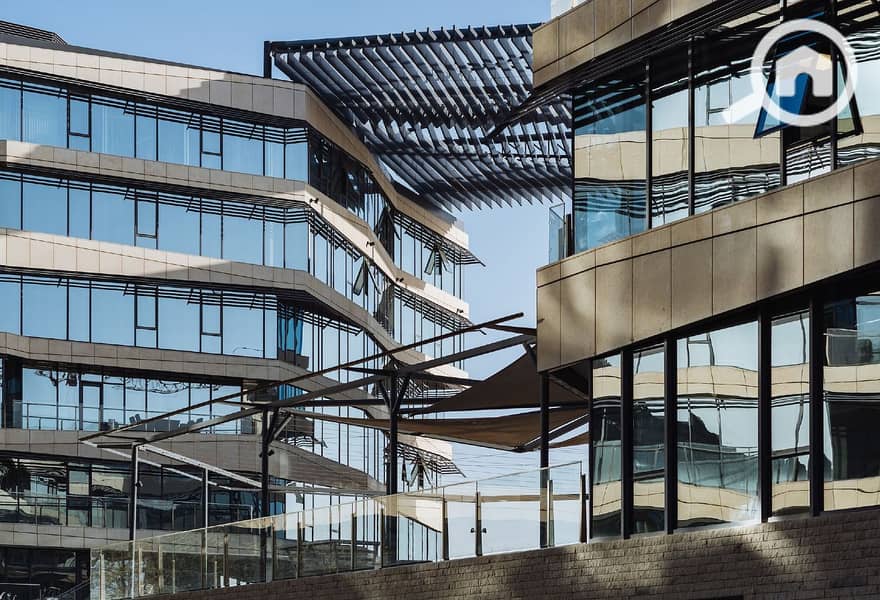 8 618440279_1931916247718587_7591963410091478559_n. jpg