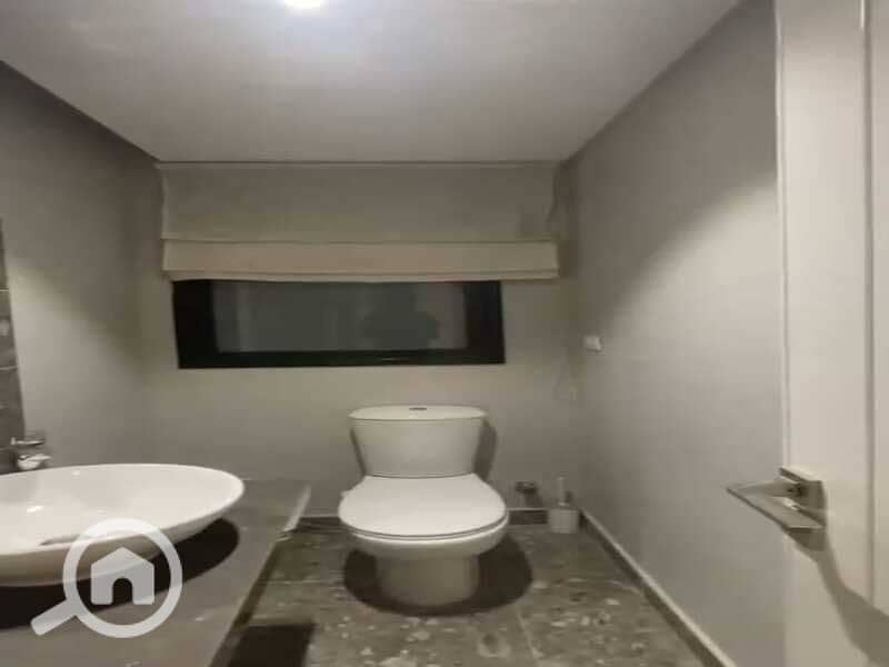 14 4505df67-8704-4a31-b2fd-bdb190fc8214. jpg