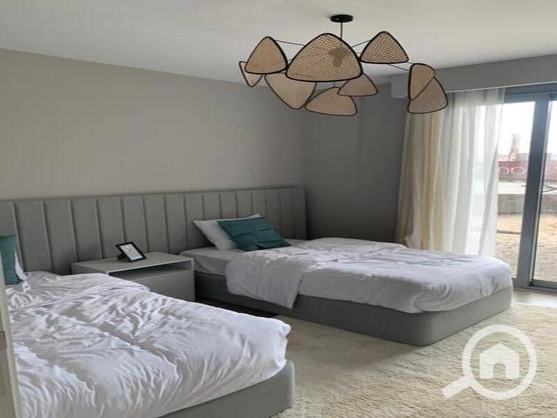 15 9194eea8-69ec-4242-81fd-612785452270. jpg