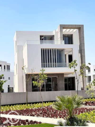 6 Bedroom Villa for Sale in 6th of October, Giza - WhatsApp Image 2025-02-13 at 14.32. 32_35d5f7f4. jpg