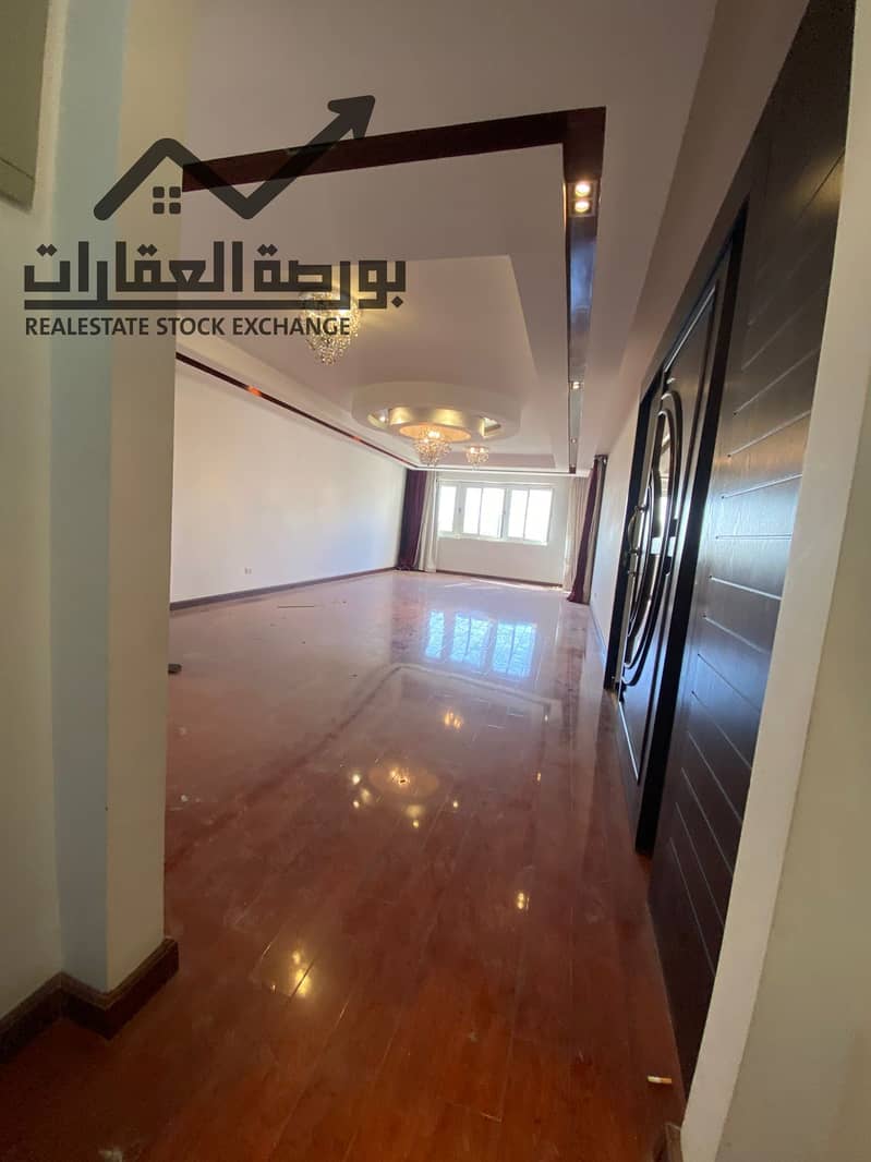 2 5b4c92c9-cbfa-447e-99b0-5ab37aa22bb8. jpg