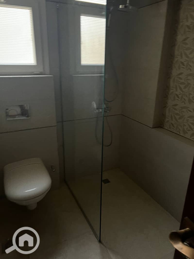 8 b294ec23-b778-4af5-9034-c4eb6b973b42. jpeg