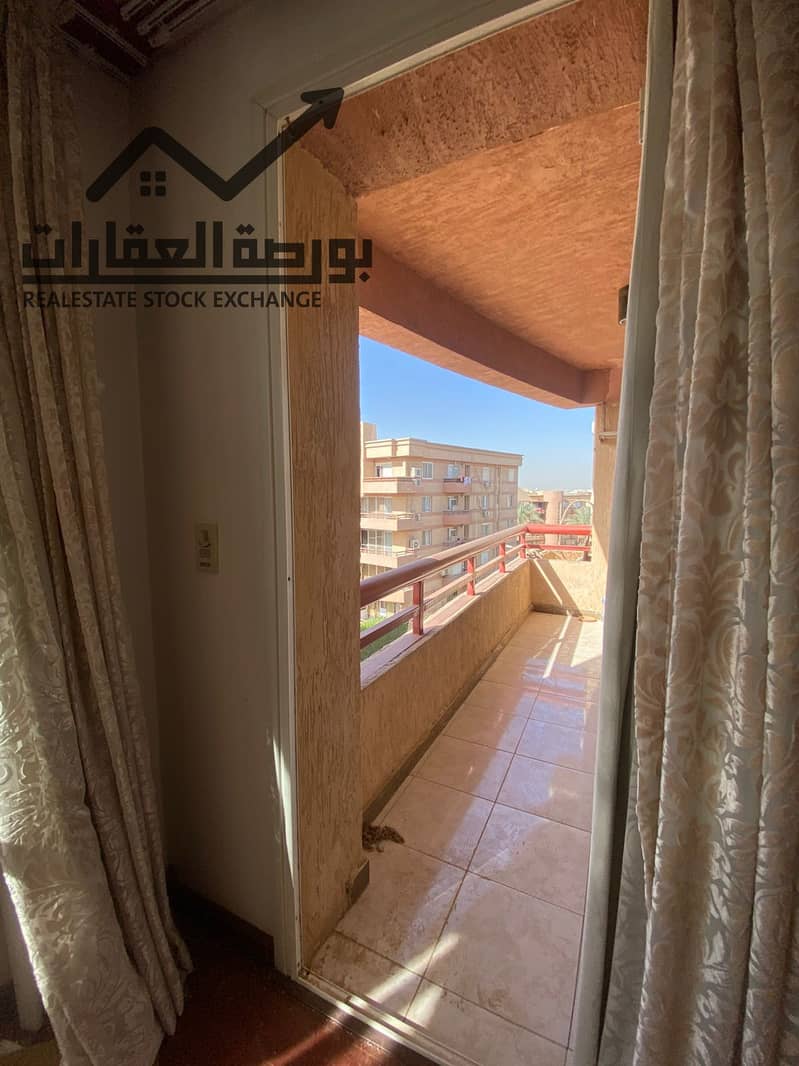 10 aef1f125-639b-4a87-8896-e4aa07037d2c. jpg