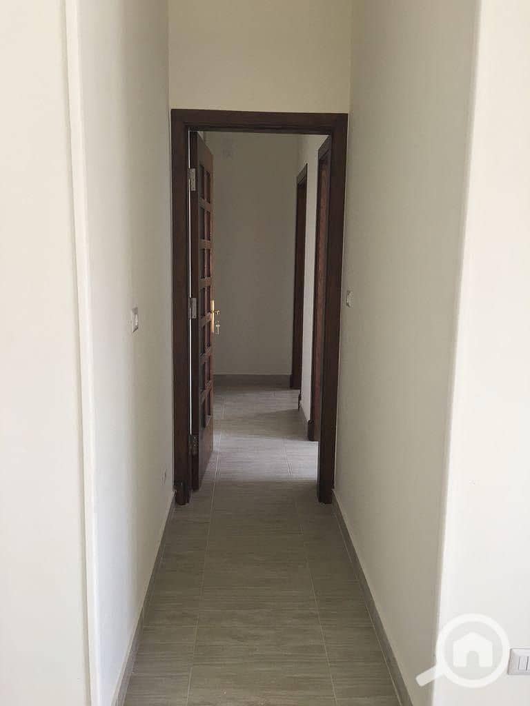 9 30fbacfd-5306-477a-8c29-1969af461e79. jpeg