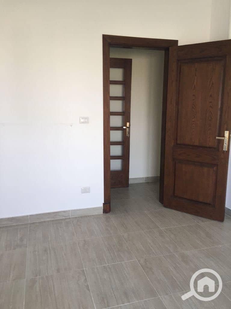 12 614dc1cd-b060-43a3-8c24-4b6add873d6c. jpeg