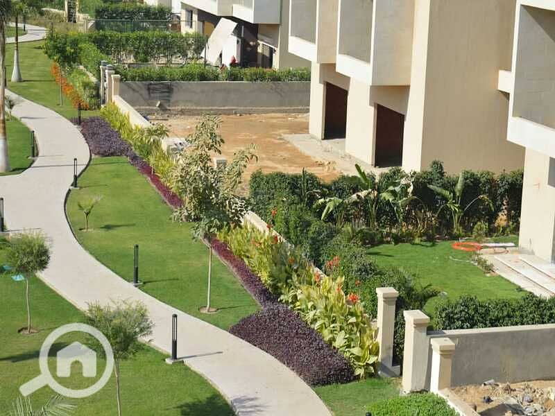 5 f5b94865-f31e-407a-a934-0c5df53dab29. jpg