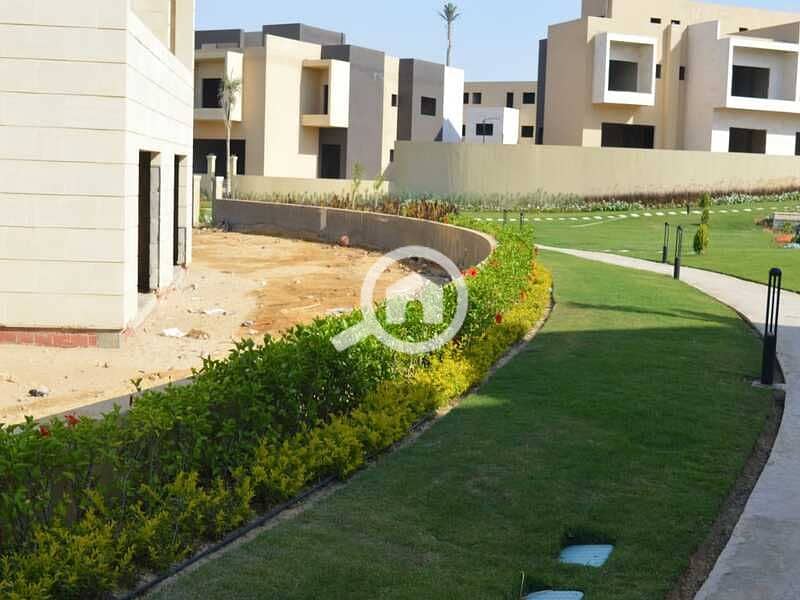 7 1885e573-623d-49b1-ac9e-f64037bb2f75. jpg