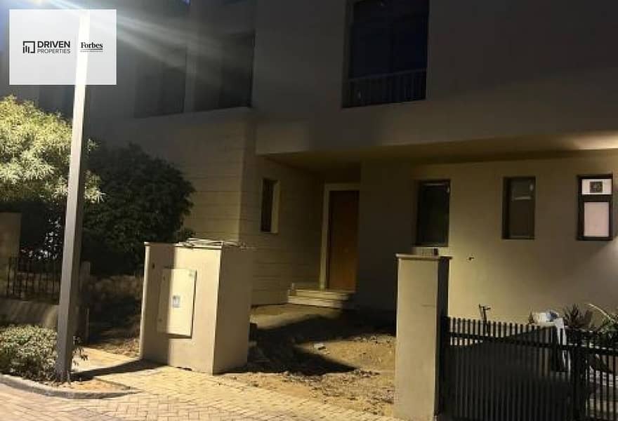 4 51fd5c2f-68f6-4cfc-b0f8-7a6f02bd31e0. jpg