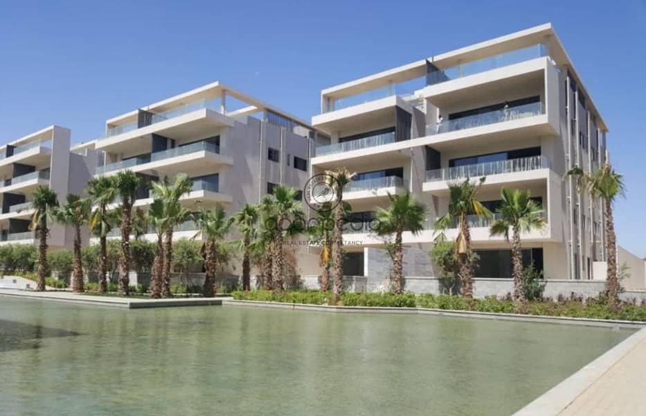 8 3e50eac6-d0fe-4e6b-a4ec-9cab330bd83f. jpg