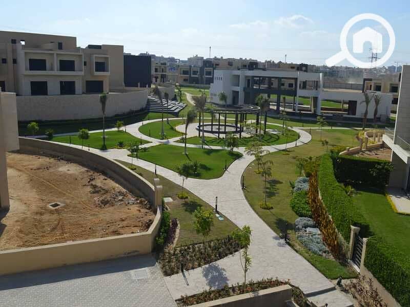 9 fcdaecb8-6831-41c5-b3bf-98abda2f25c9. jpg