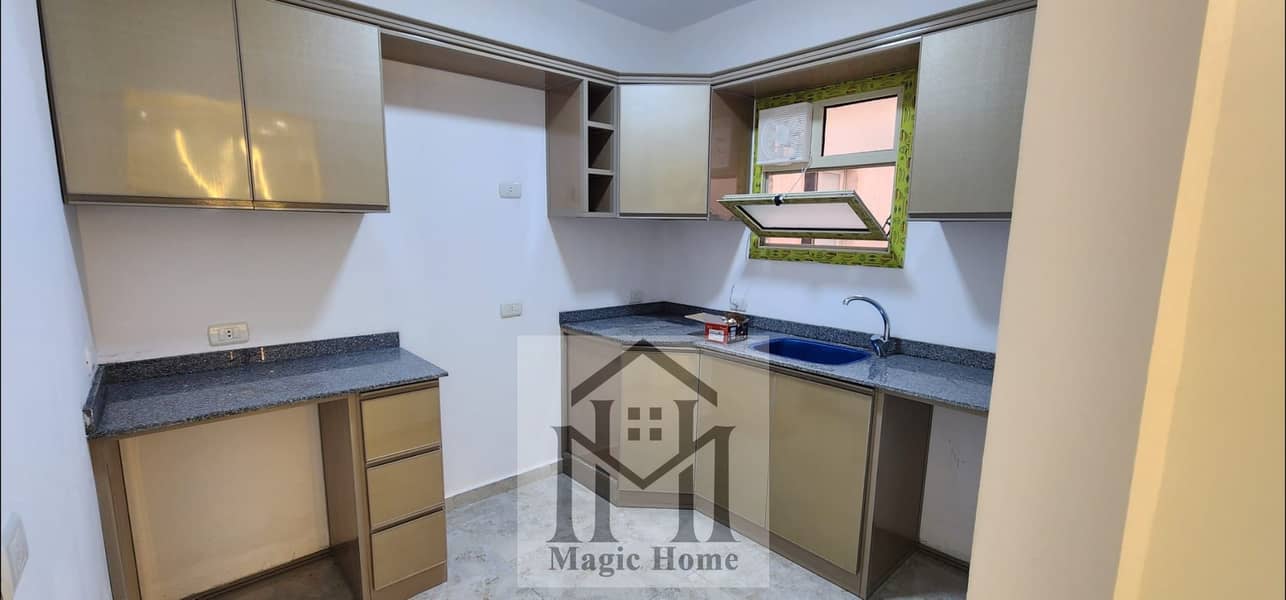 11 b64cffc9-d223-4391-ae82-a2fd27b03c80. jpg