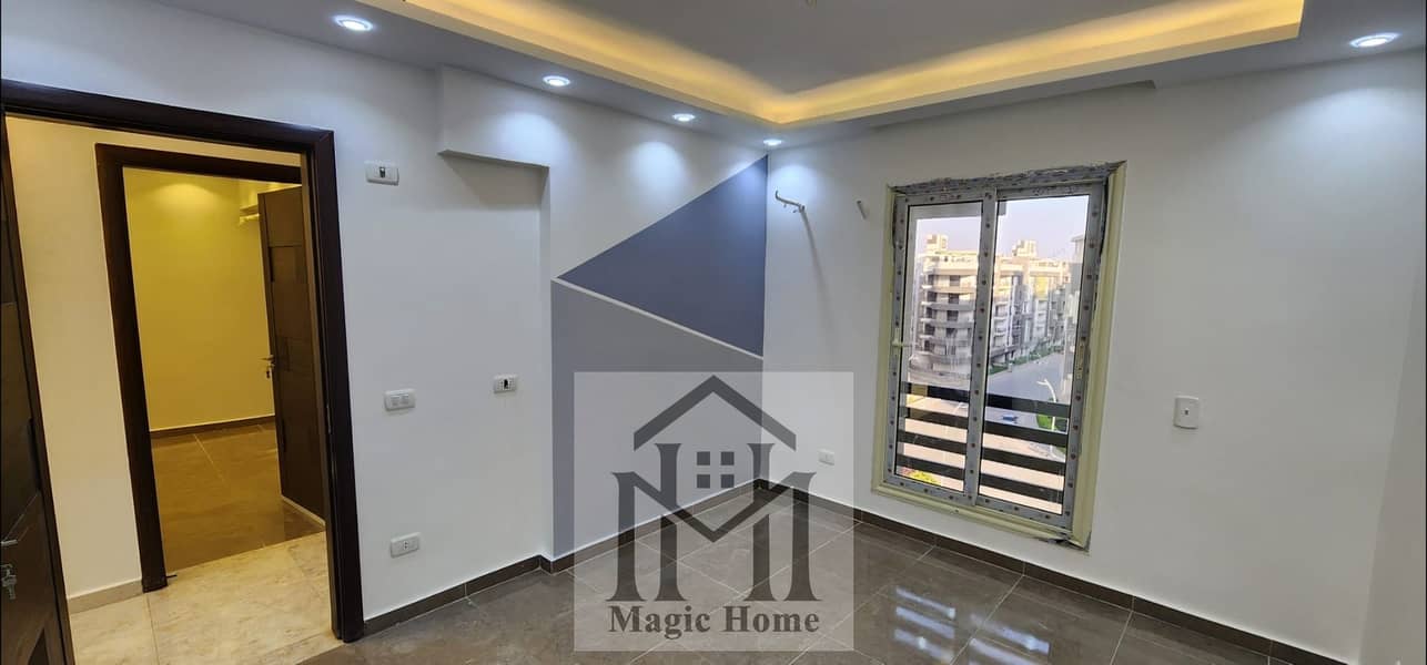 13 d54d4b2b-2be7-47f2-9db4-9db093642b08. jpg