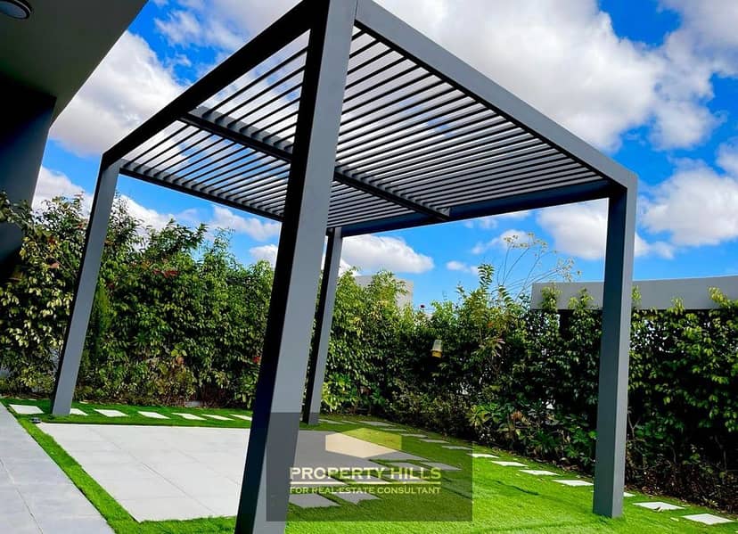 14 f98e2074-b372-4ca3-9974-3c20f50a6359. jpeg