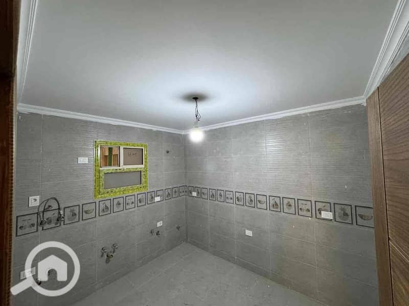 4 f7a14287-c8ff-4c6e-9f5d-2183c616eae8. jpg