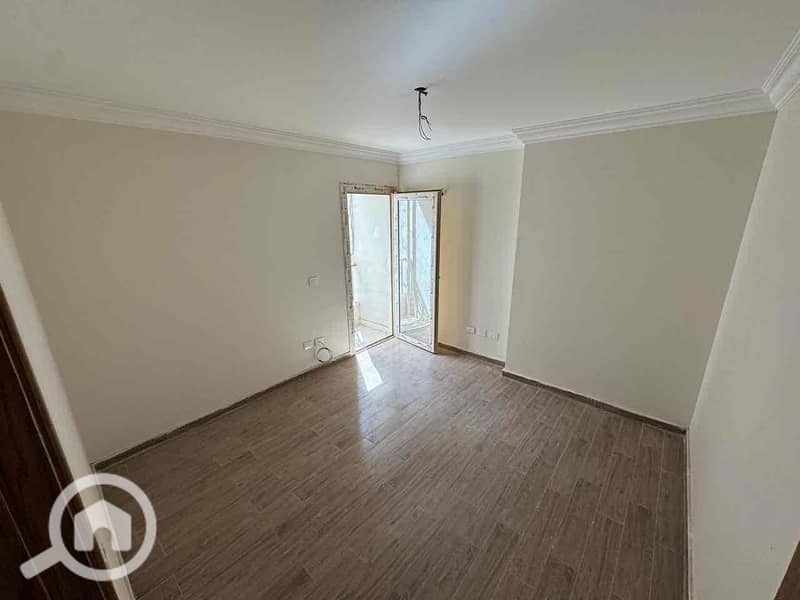 7 51e762ca-16ba-459b-8839-c25f2bbddc67. jpg