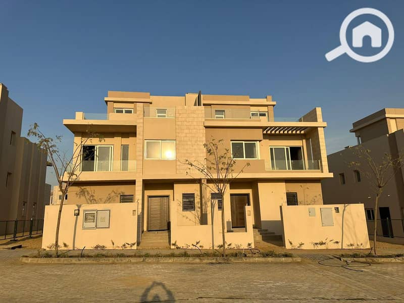 3 WhatsApp Image 2025-09-10 at 11.20. 08_04011621. jpg