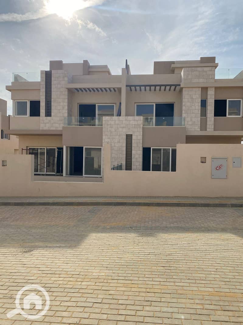 10 WhatsApp Image 2025-09-10 at 11.20. 03_5aaee9ee. jpg