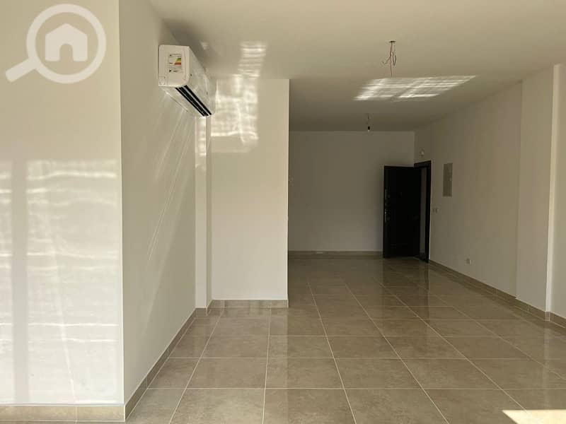 Apartment for rent in marasem fifth square شقه للايجار في المراسم