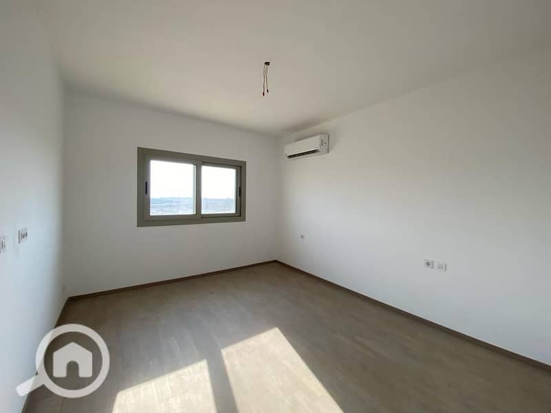 11 56401d68-1099-462c-b43f-98d24ab00010. jpg