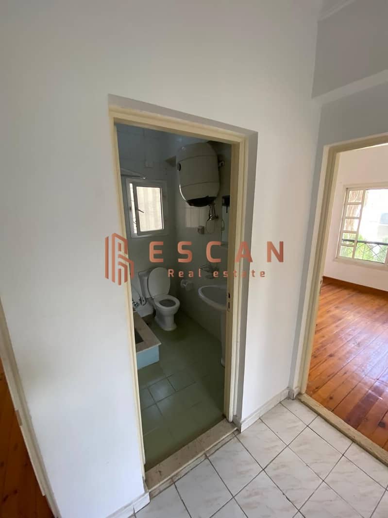 13 U665915 (12). jpg