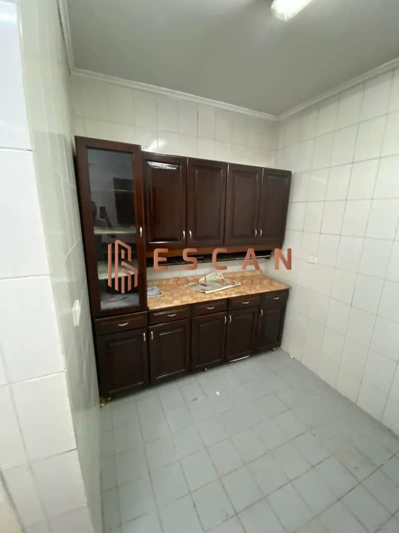 16 U665915 (11). jpg