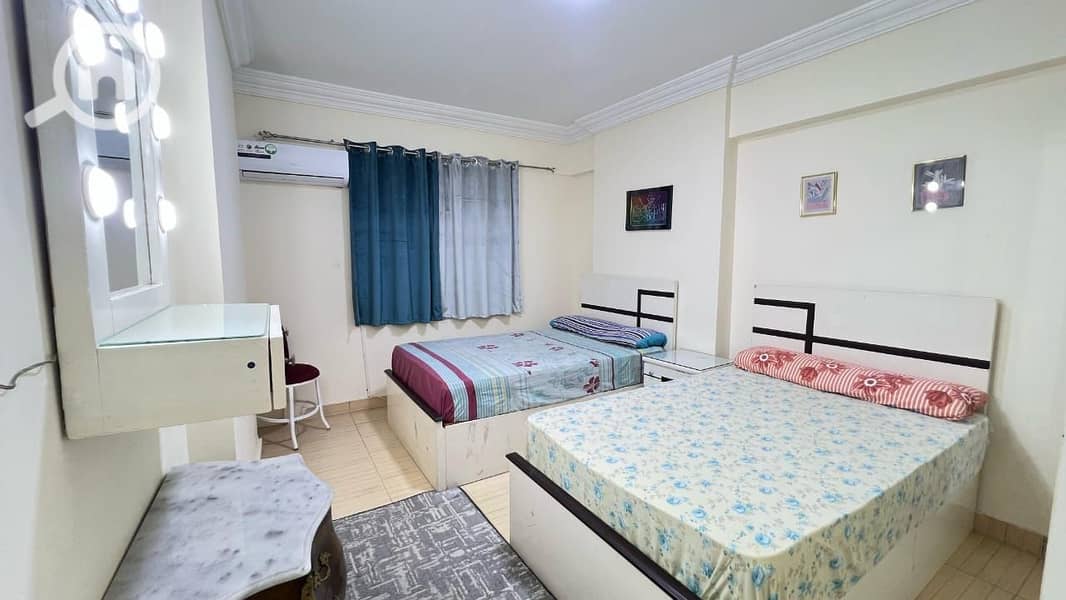 12 dbd16f1a-6167-4849-9b3c-fe215b4df01f. jpg