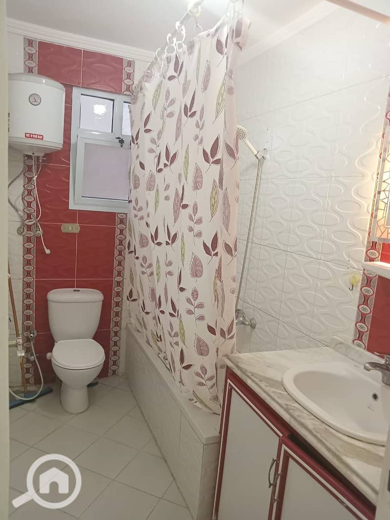 13 f7827c7b-ea21-4a62-9782-b558dc0e5d67. jpg