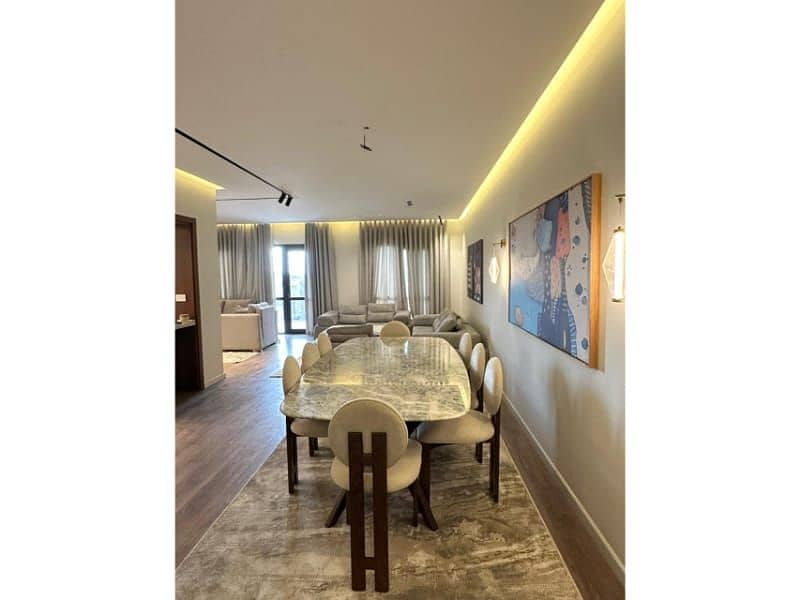 5 6a7c9842-17a0-471b-b1f1-1499941f74e9. jpg