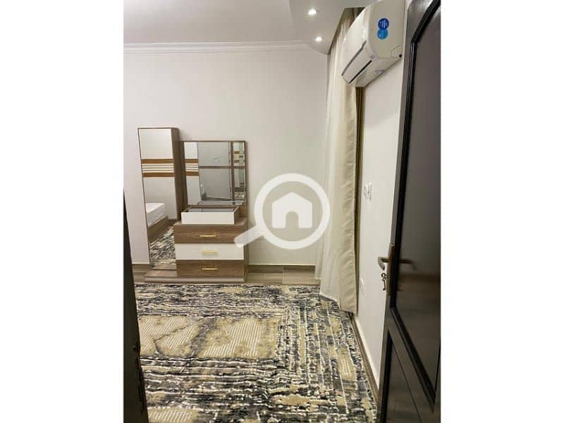 5 0a371354-6a4b-486d-8a12-c0024fb4ec3c. jpg