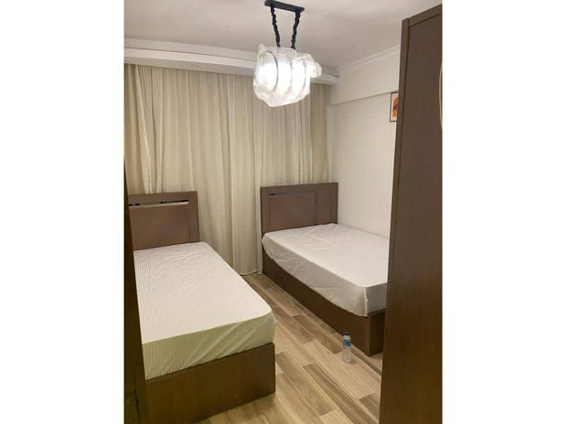 9 cabaa3b8-9cb3-46ae-bd82-fce02244affc. jpg