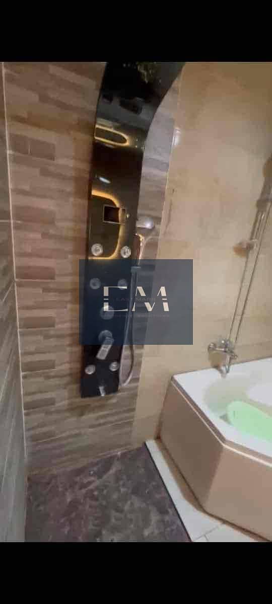 3 b3be4cb2-1909-4e1e-8a92-543c8f1a79b1. jpg