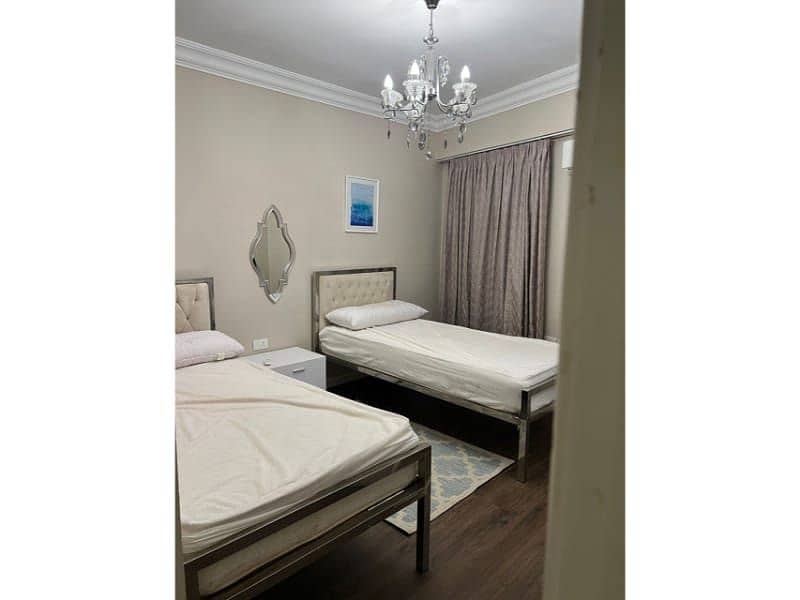 6 c22153e3-24c3-42c7-ae1f-4c23eba96bc6. jpg