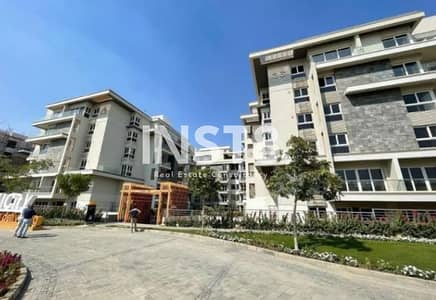 3 Bedroom iVilla for Sale in New Cairo, Cairo - . knk,nbjn. PNG