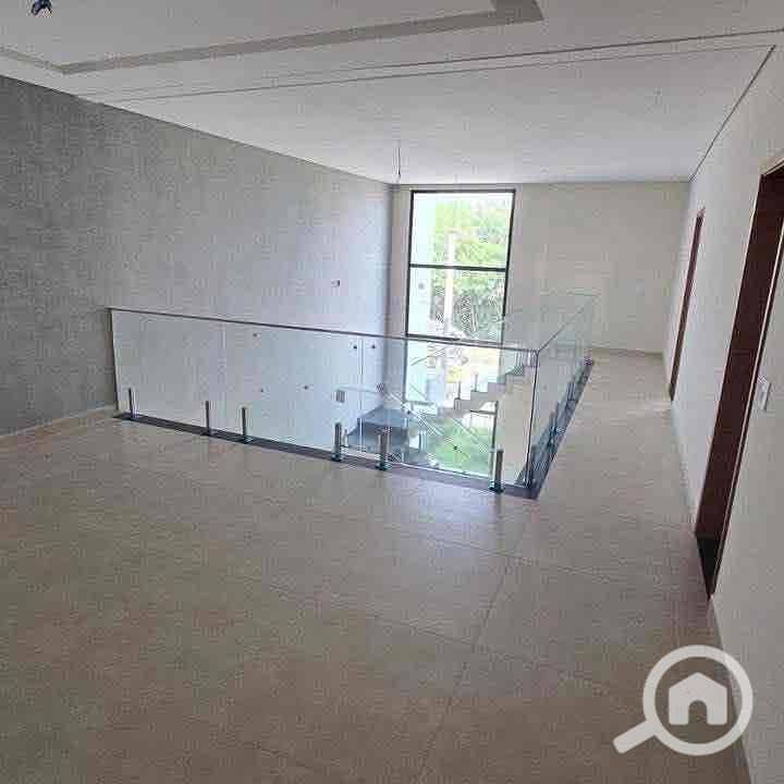 4 ec3062dc-6567-4302-ae77-5f55a7cd68b0. jpg