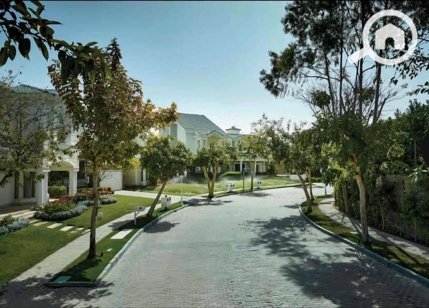 14 1d4e7028-e711-426c-a436-aa582be9cab0. jpg