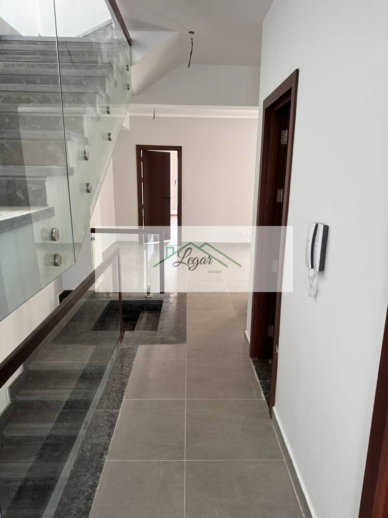 5 0dfd78f0-96f2-41d9-9e84-3f019ab737af. jpg